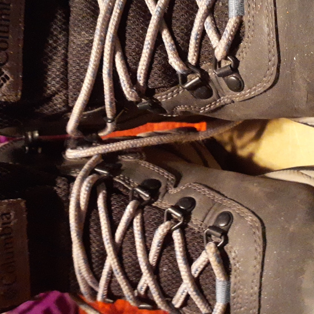 Shoes - Picture 5 of 7